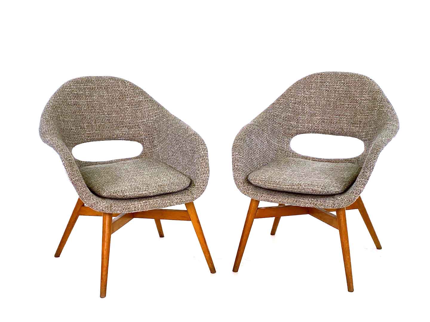 Fauteuil Shell de Miroslav Navrátil - Česky Nabytek