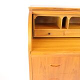 Teak secretary of Egon Ostergaard