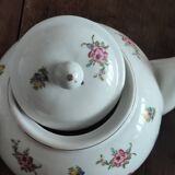 Teapot and its 6 cups