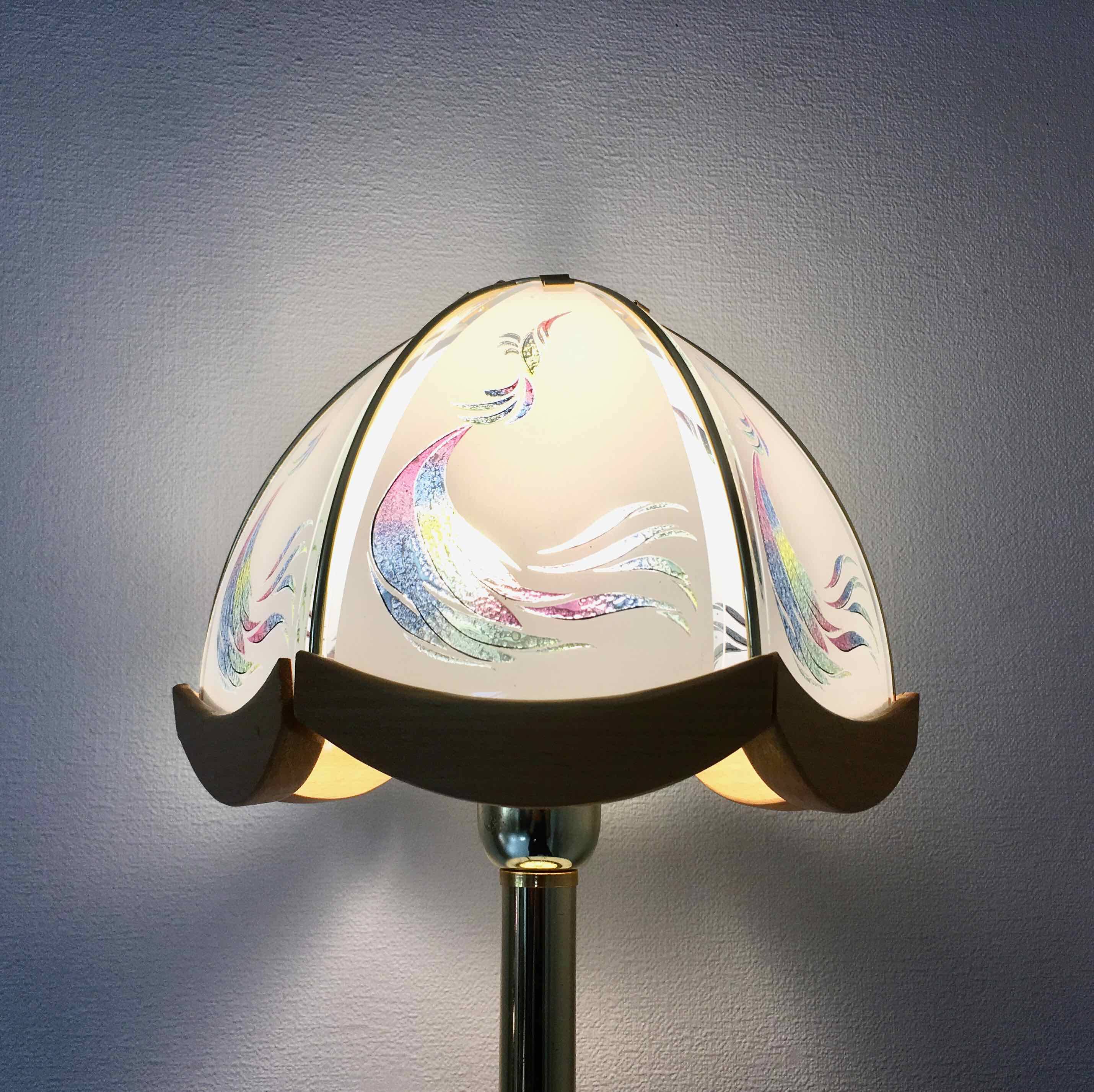 Lampe en verre, bois et métal doré