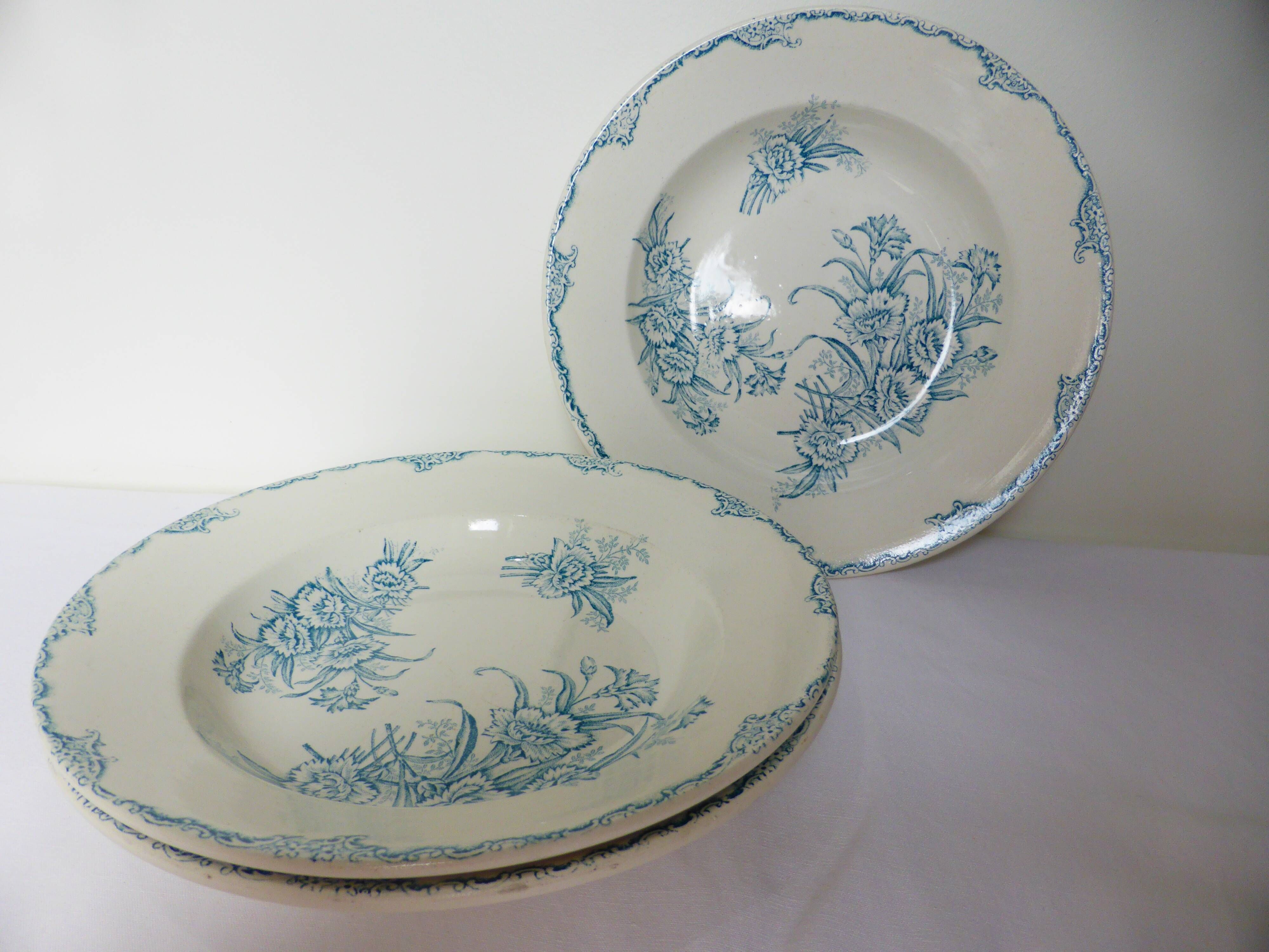 3 vintage ironstone soup plates by L&G, Oeillets pattern 220524