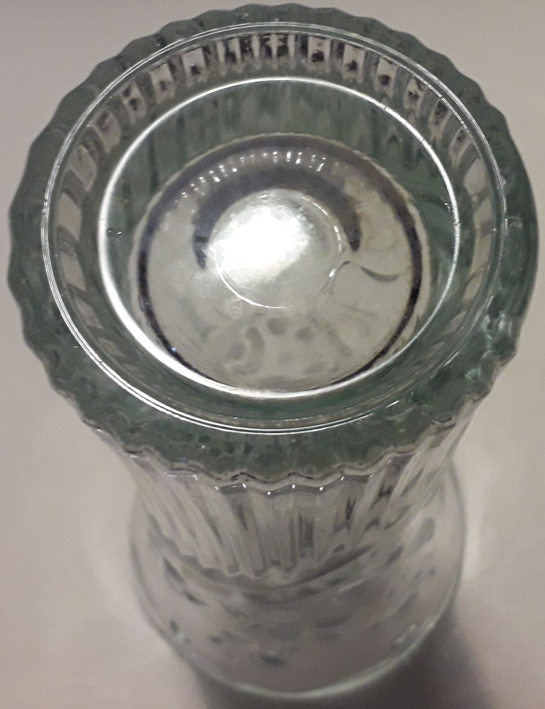 Transparent glass vase