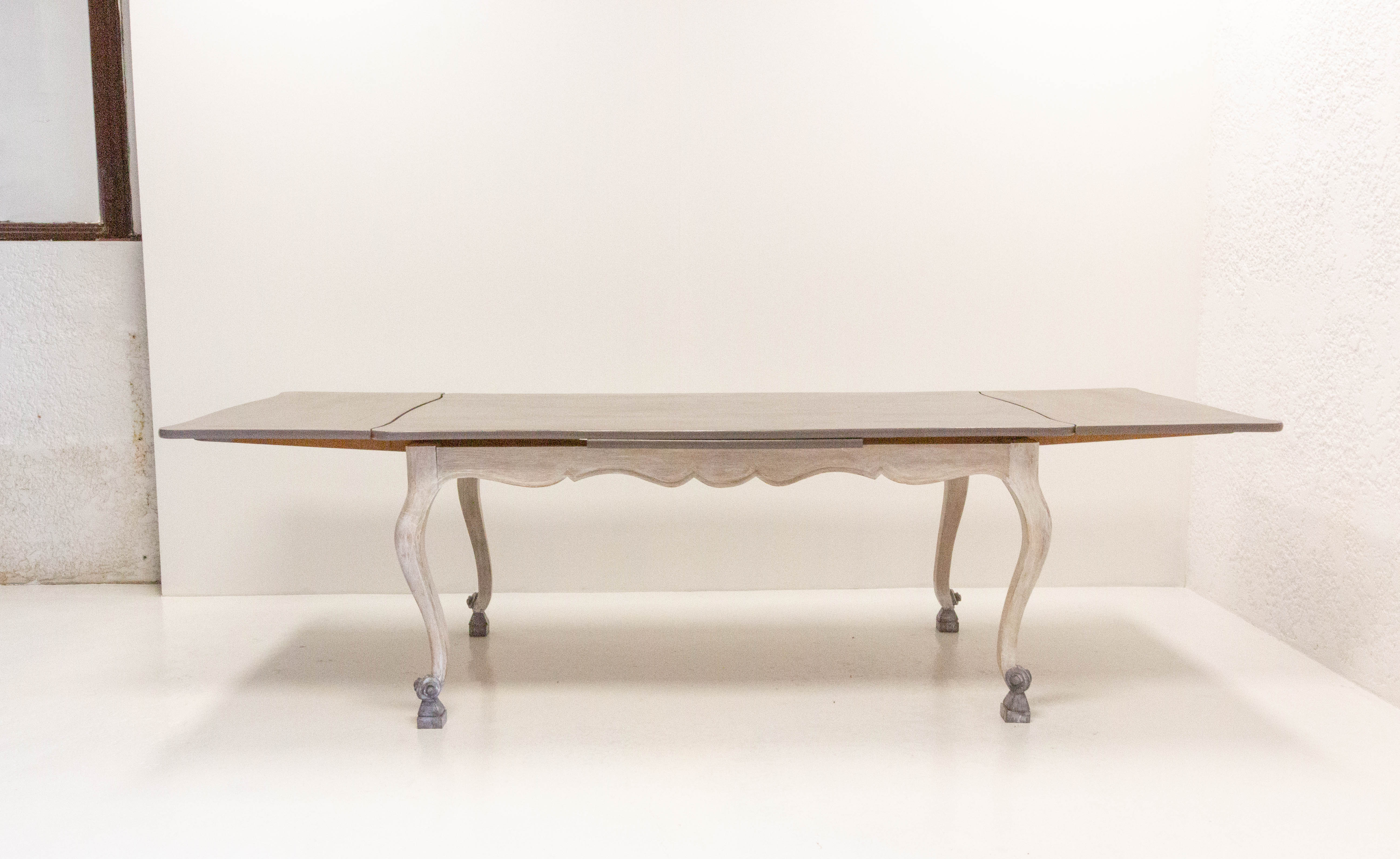 Table style  louis xv patinée