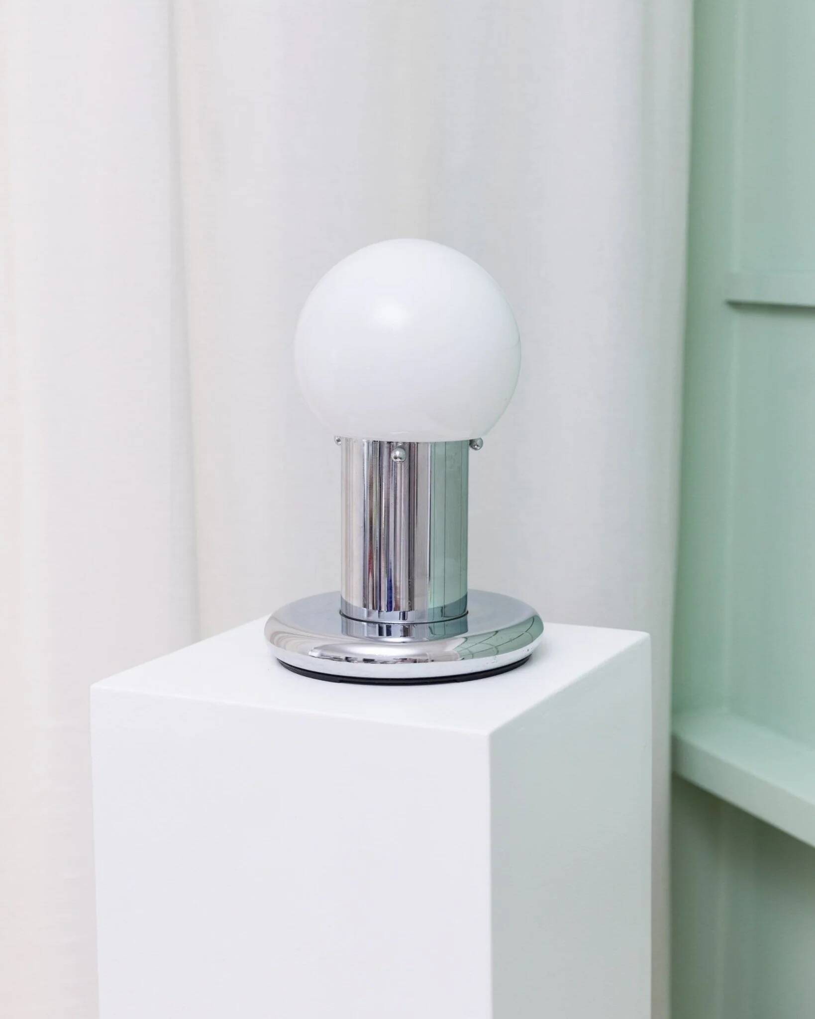 Space Age desk lamp - postmodern Memphis design - made in Italy - 70s
