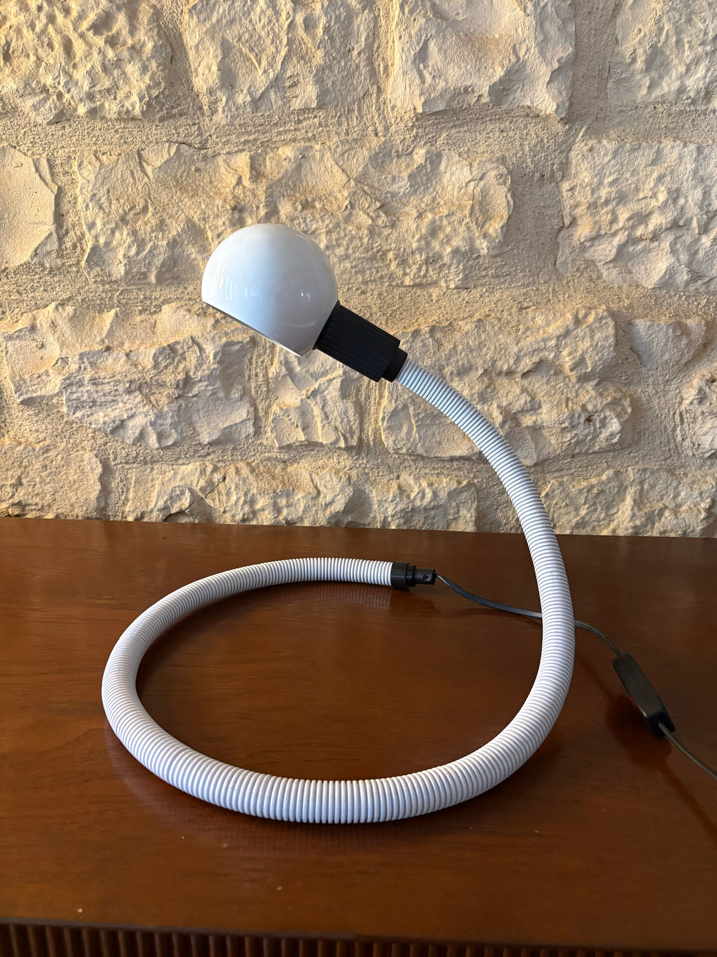 Hebi table lamp
