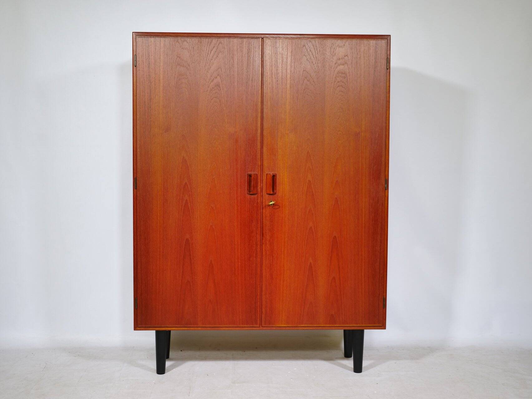 Teak Highboard Cabinet by Børge Mogensen for Søborg Møbelfabrik, 1960s