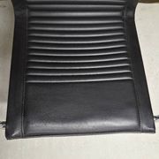 Art Collection vintage leather armchair
