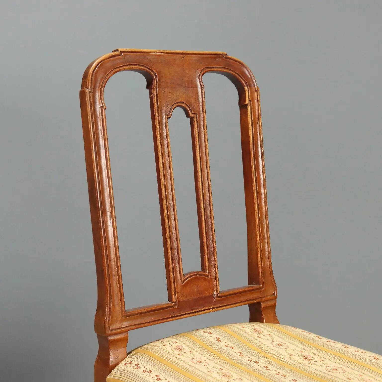 Walnut chairs - Italy 19th century