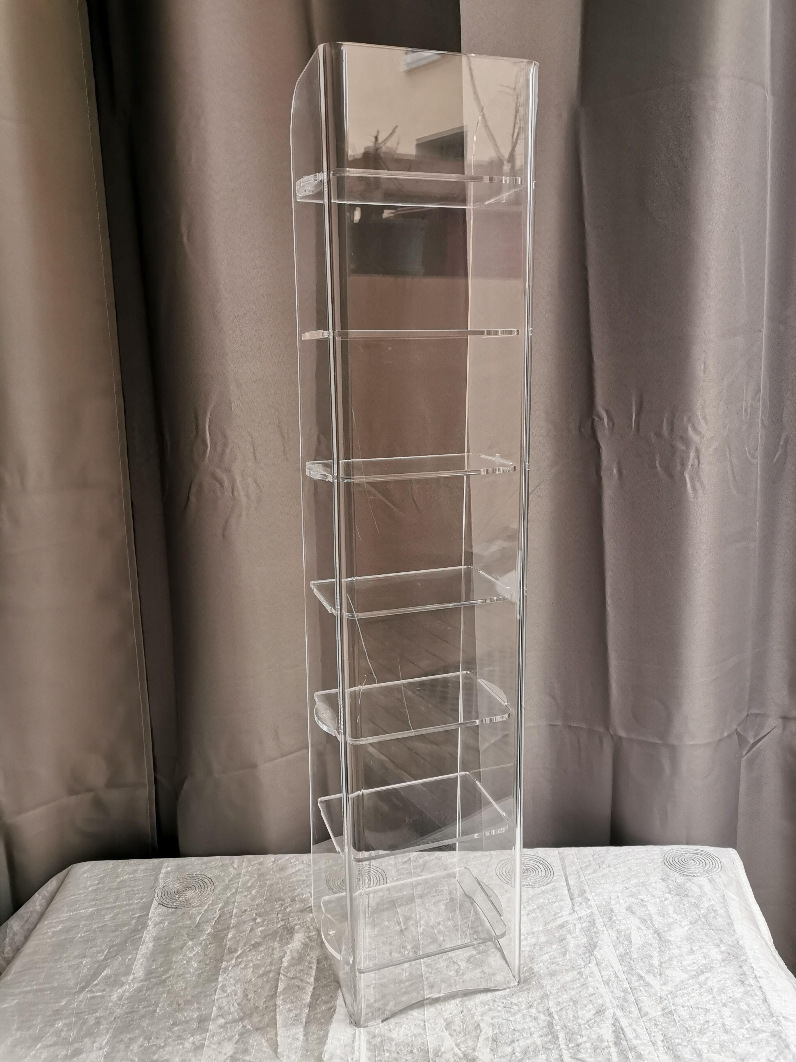 Etagère vintage en plexiglass