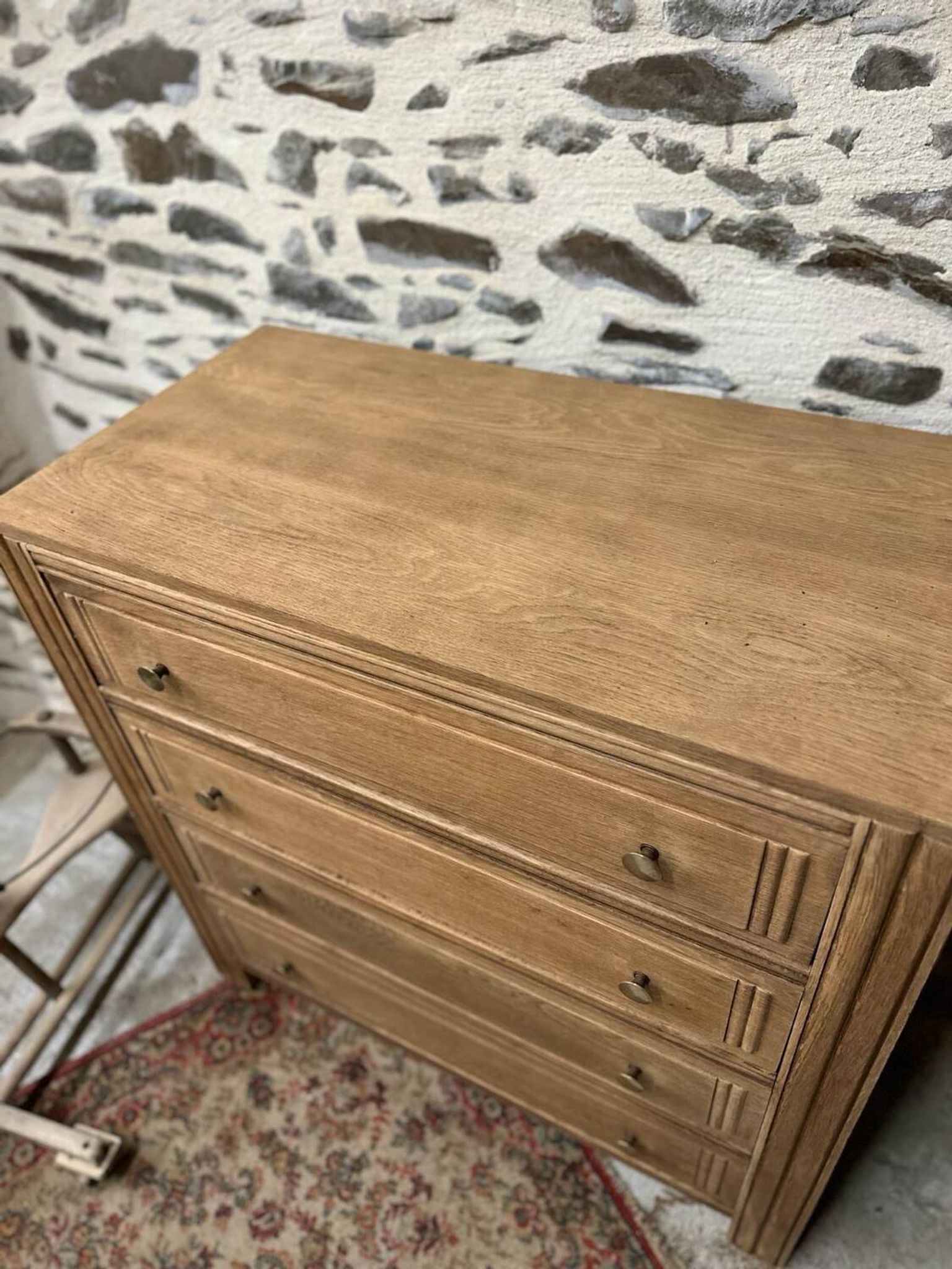 Superb 4-drawer chest of drawers from the 50s in raw wood
