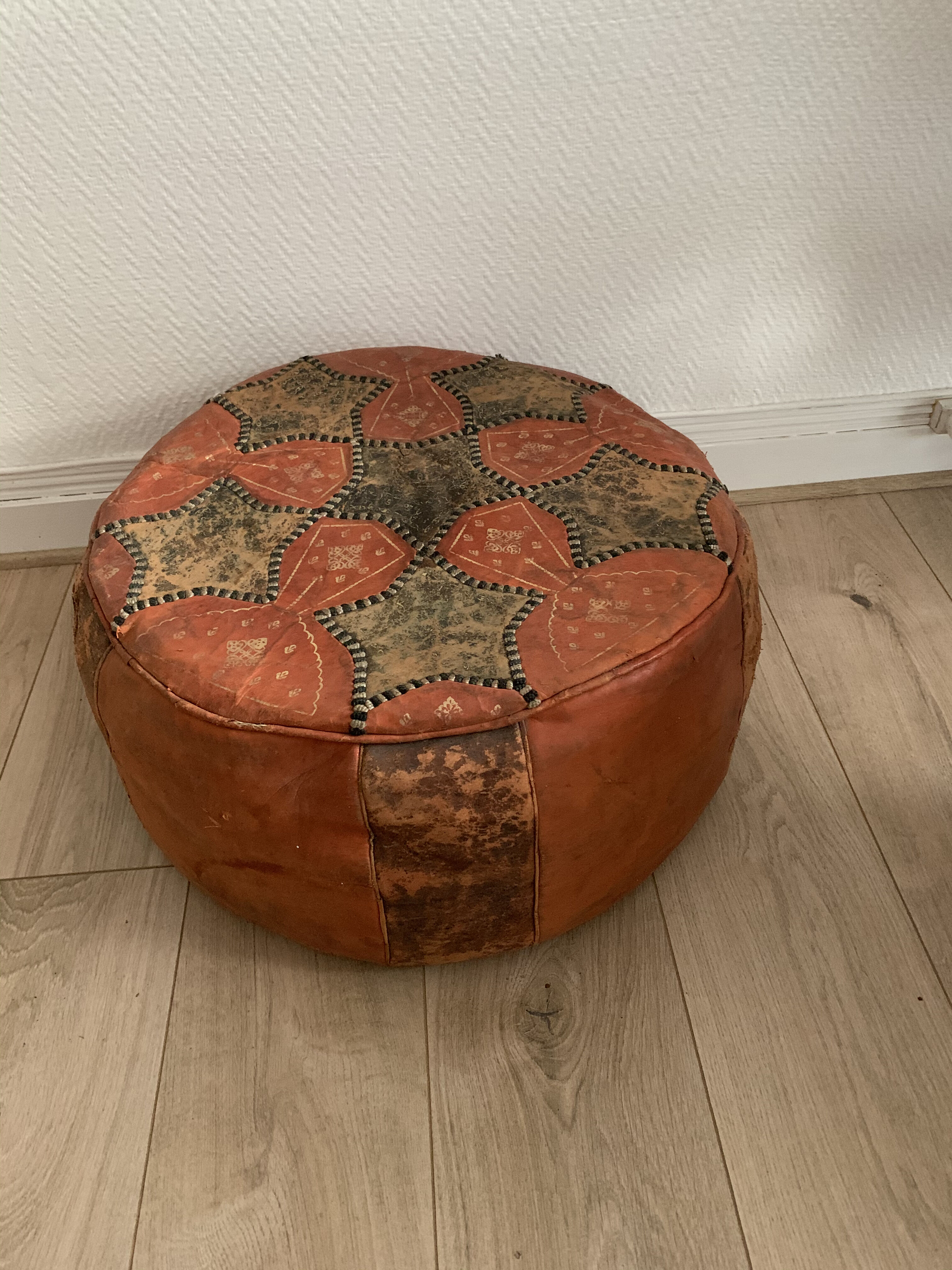 Moroccan leather pouf