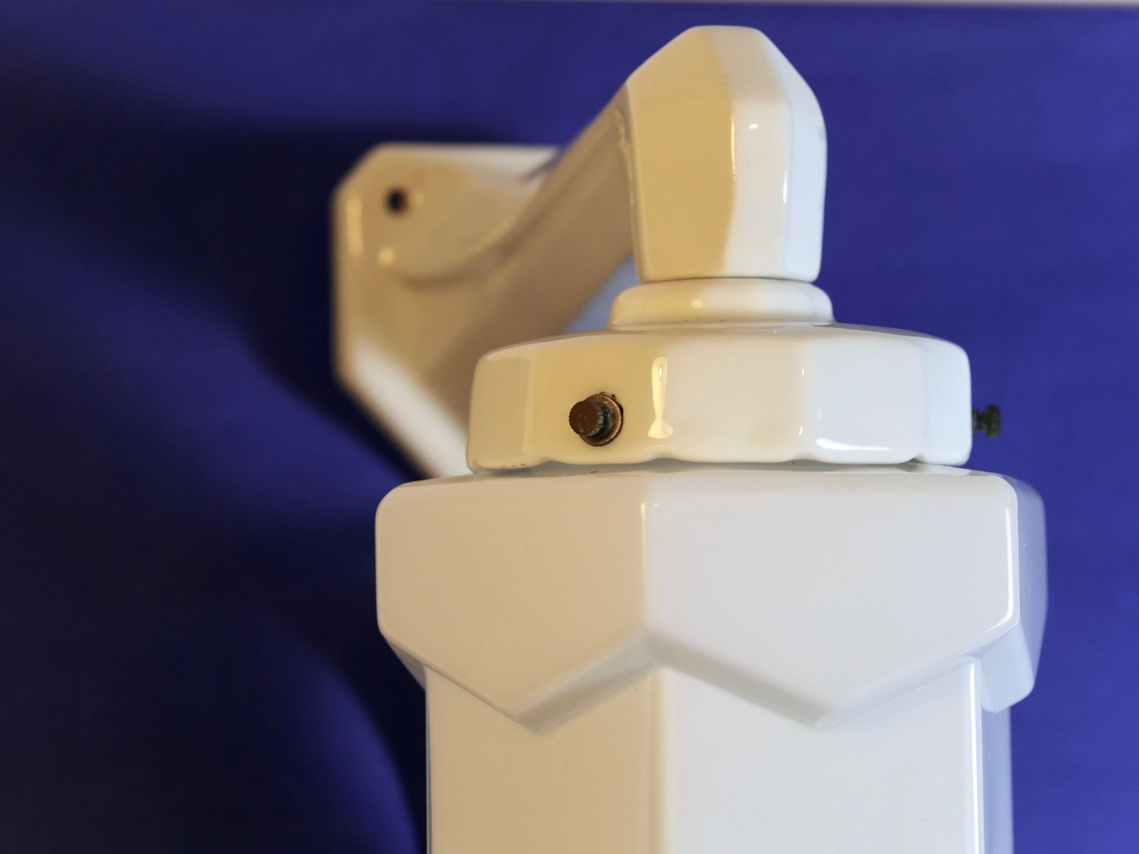 Porcelain art deco appliques