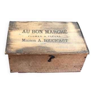 Boîte publicitaire ancienne en bois Au Bon Marché