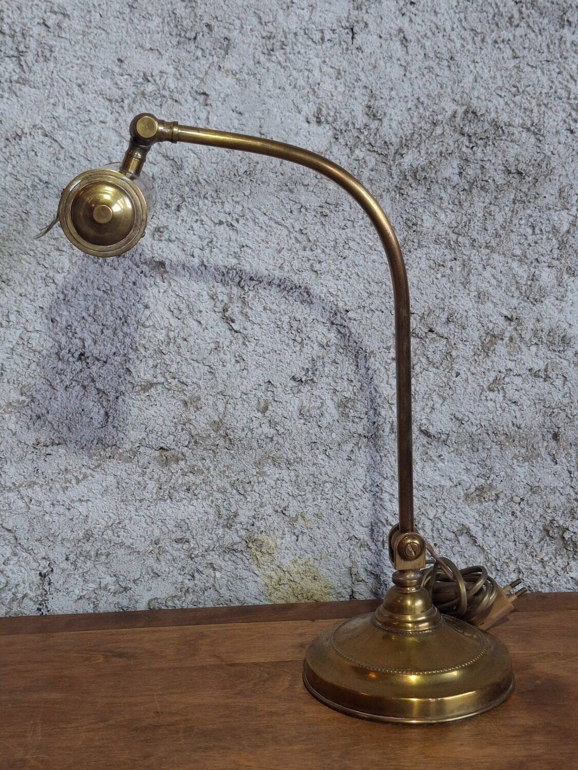 Art Nouveau desk lamp, solid brass with articulated arm – Belle Époque