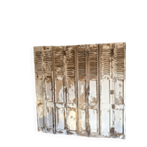 Ensemble d’anciens volets en bois