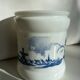 Opaline tobacco jar in Dutch milk glass / Cigar cabinet, Willem II Cigar Factories Valkenswaard Holland