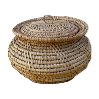 Vintage basket in braided rattan