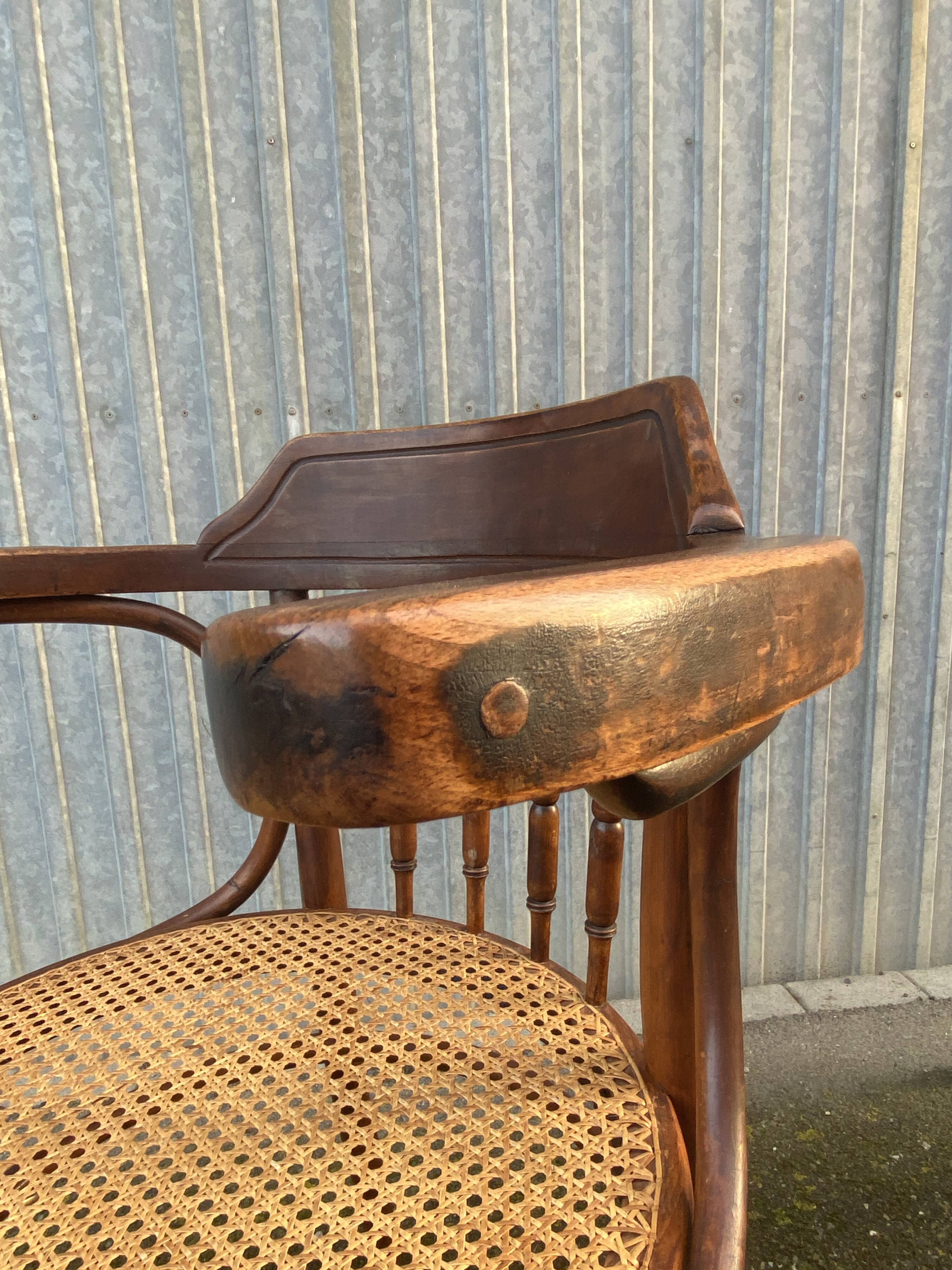 Fauteuil Bois courbé viennois vers 1920