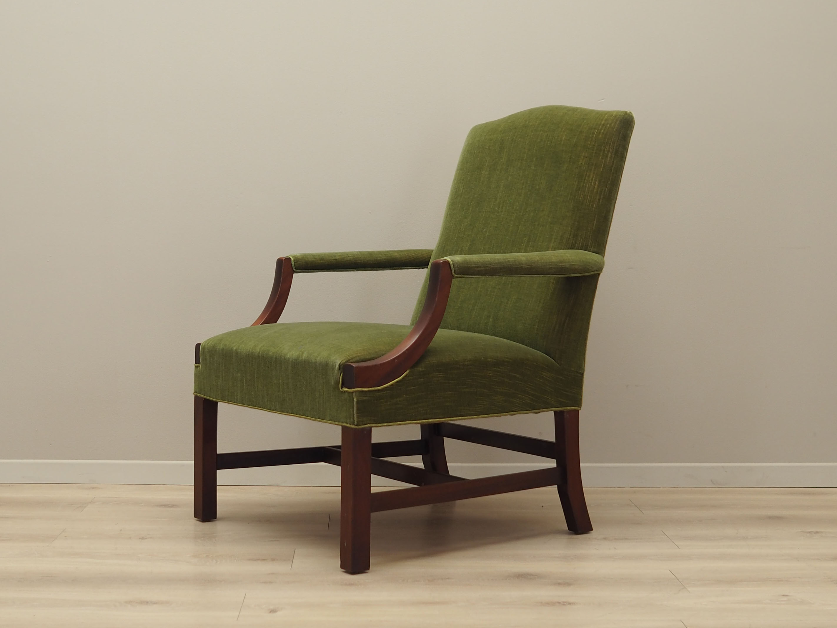 Fauteuil en acajou, design danois, années 1970, production: Danemark