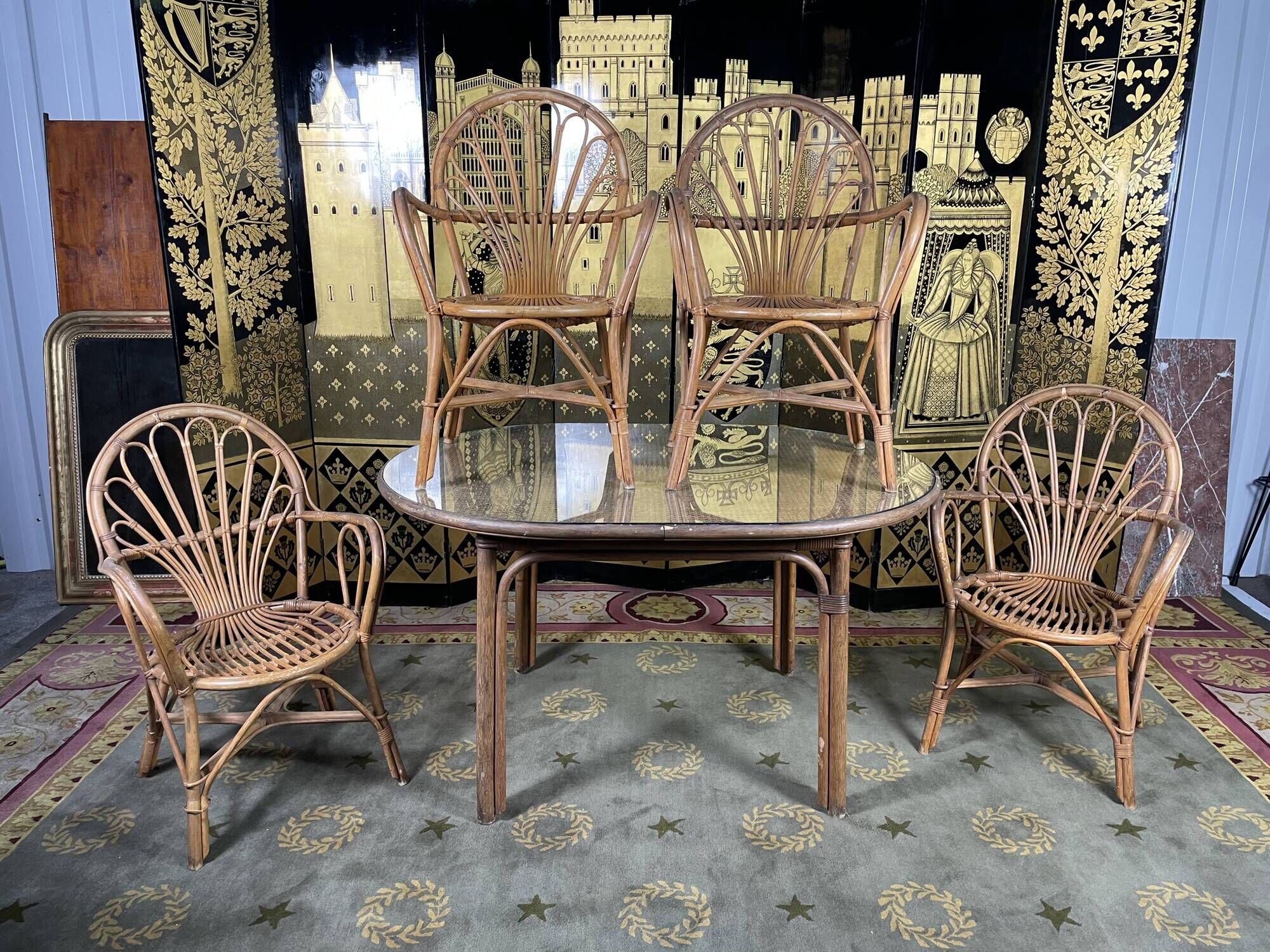 Garden furniture in rattan table and 4 armchairs