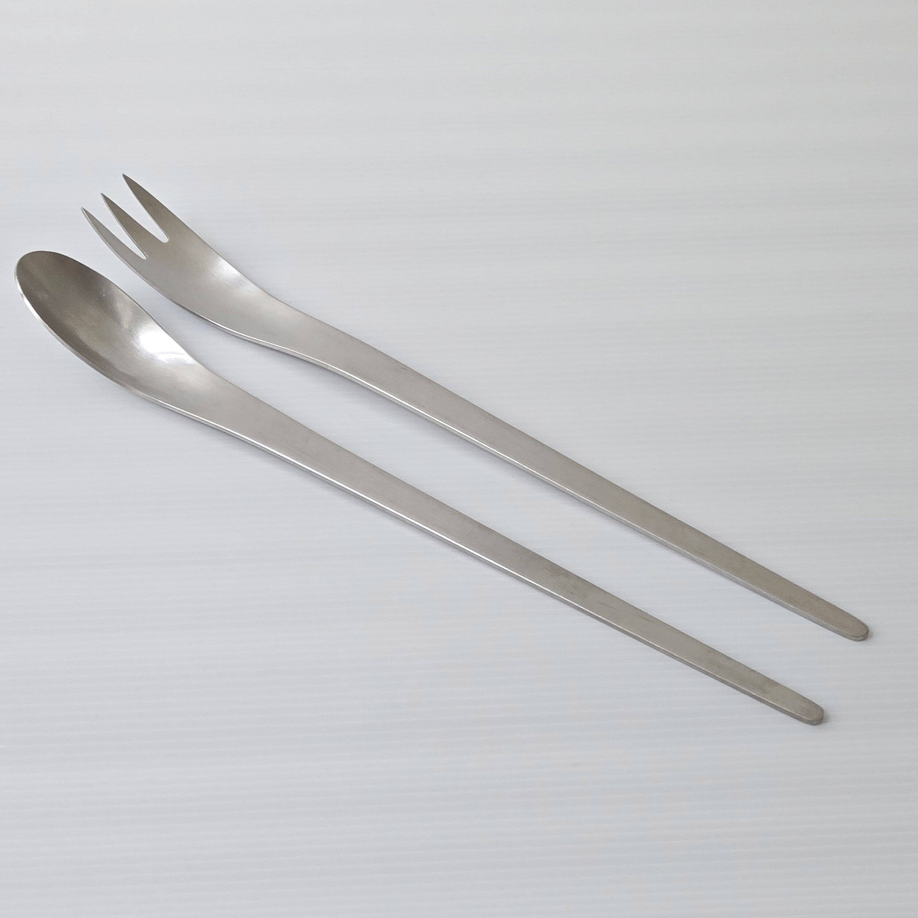 Arne Jacobsen salad servers for Georg Jensen 1970