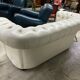 Véritable canapé Chesterfield vintage