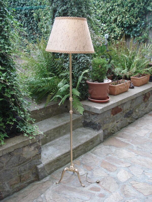 Lampadaire neo classique tripode telescopique 1950-1960