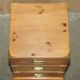 Commodes de campagne & tables de chevet