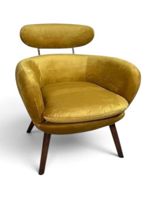 Vintage pair of mustard velvet armchairs from the 20th century.
