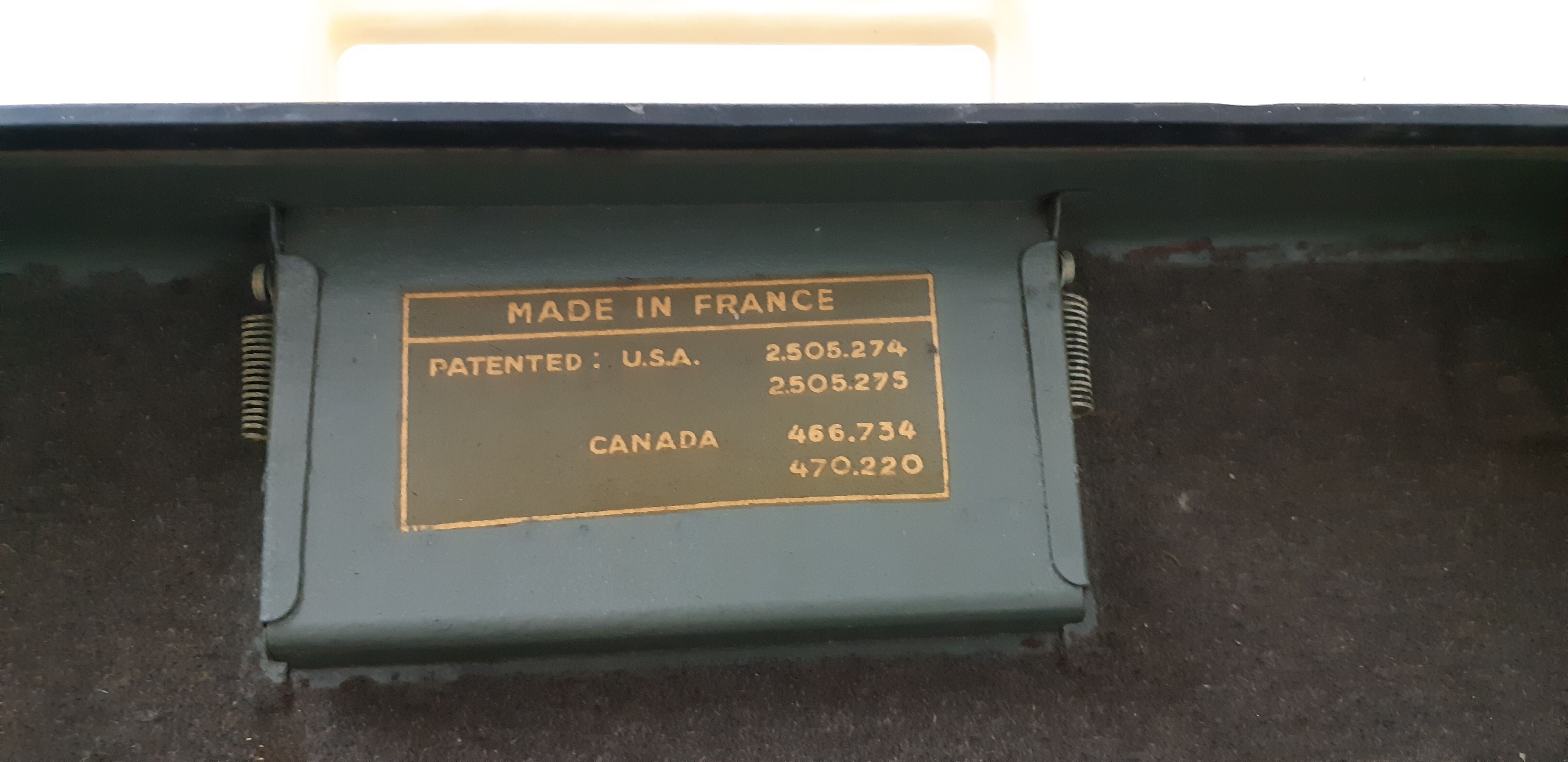 Olivetti Ivréa revised portable typewriter