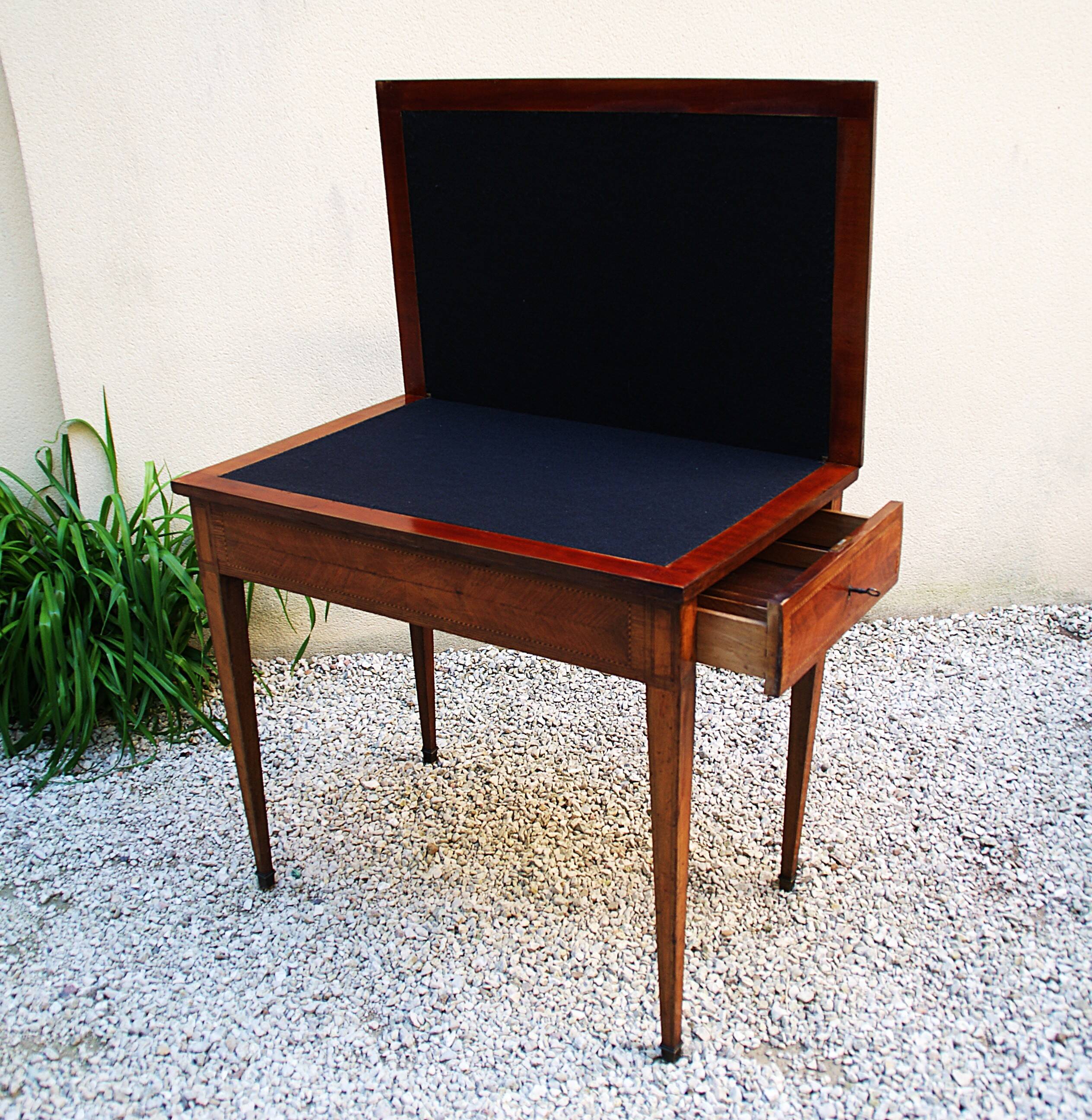 "Tric Trac" game table Directoire