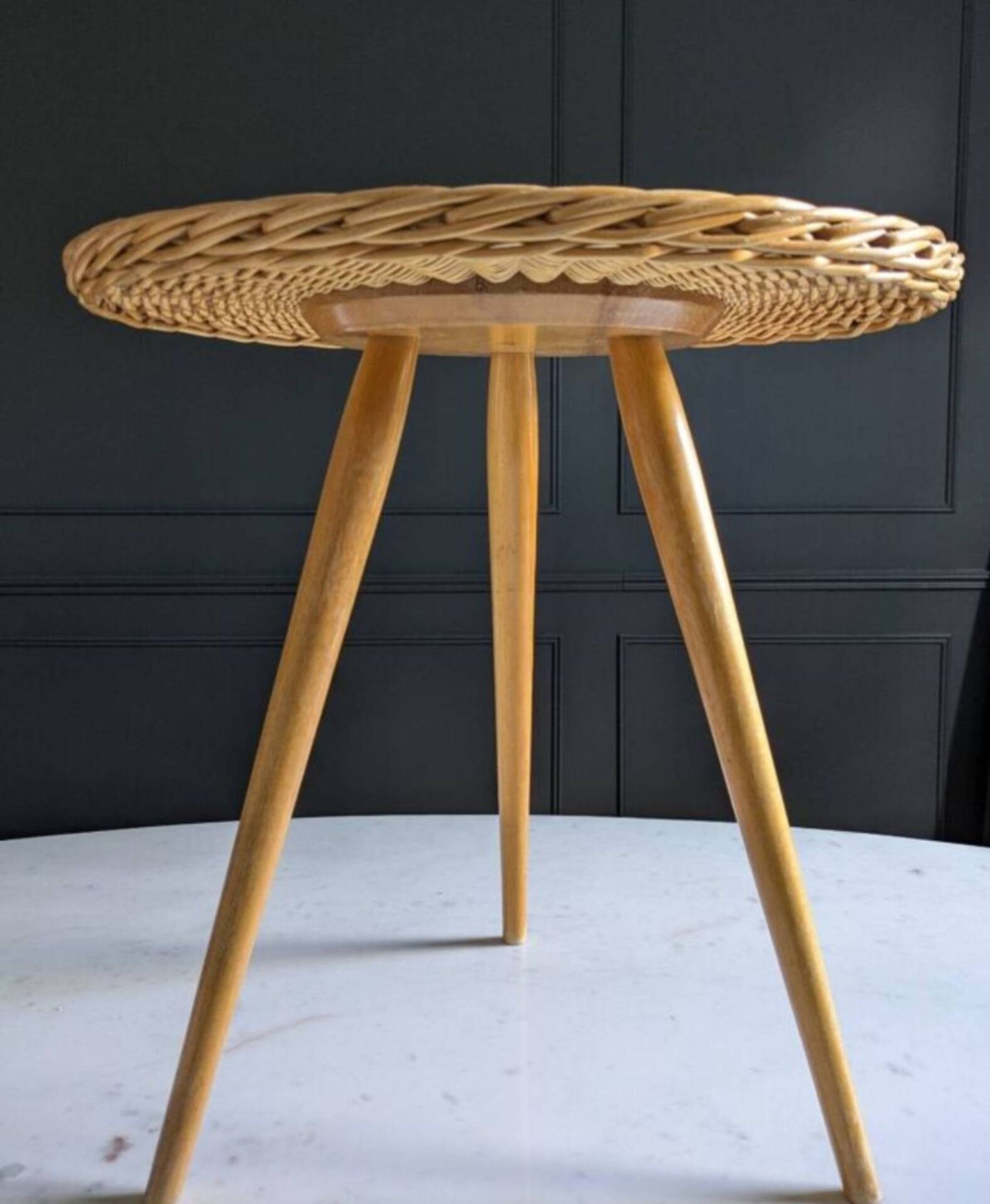 Table tripode Design 60 Jan Kalous estampillée