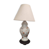 Porcelain base table lamp with Japanese decor