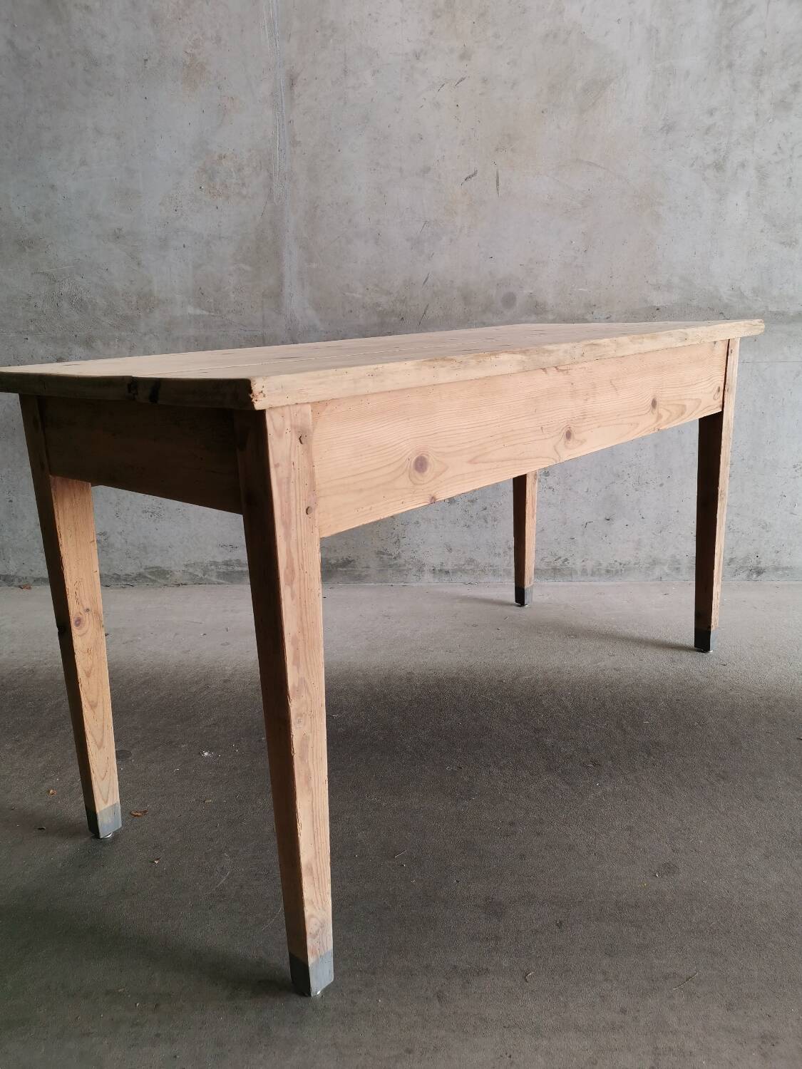 Farmhouse Table / Country Table