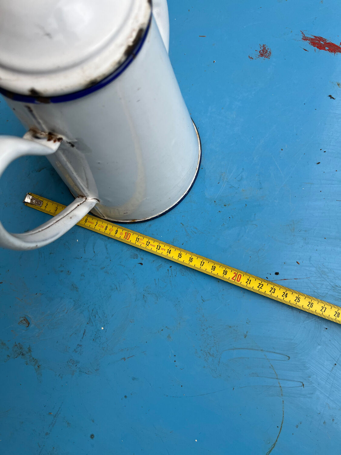 Enamelled coffee maker