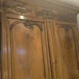 Walnut Louis XV wardrobe from the 18th century.