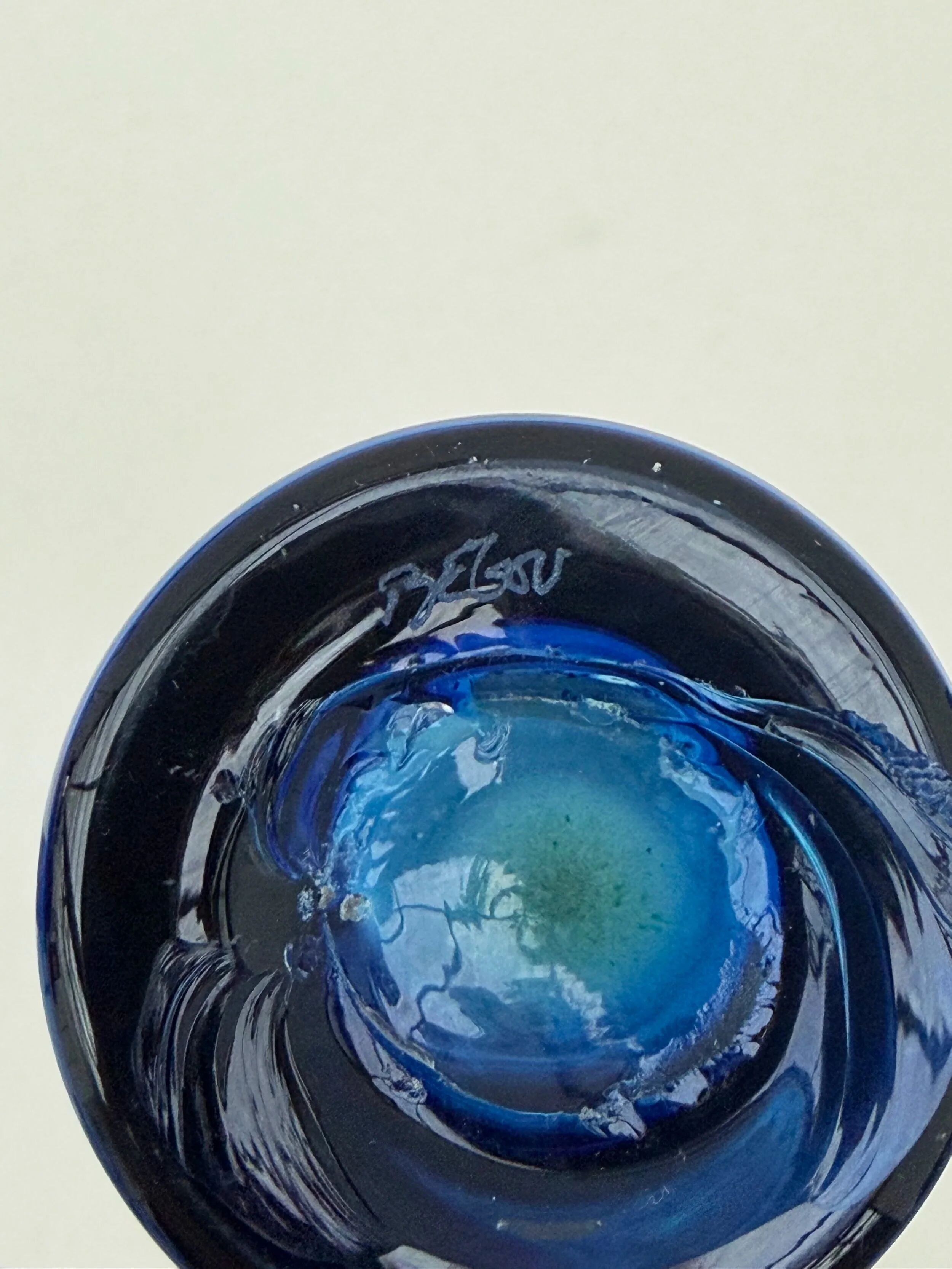 Vase by Marisa and Alain Begou in blown glass, France 1980