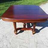 Solid mahogany extendable table