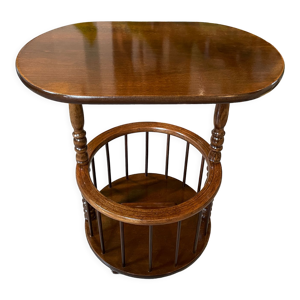 table d’appoint porte-revues