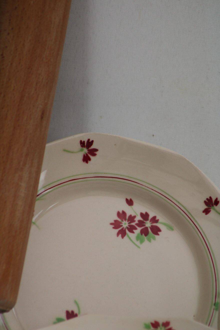 Set of 6 ceramic dessert plates