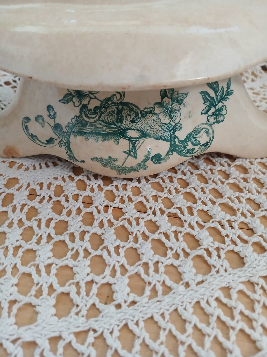 Saucière ancienne en Terre de fer