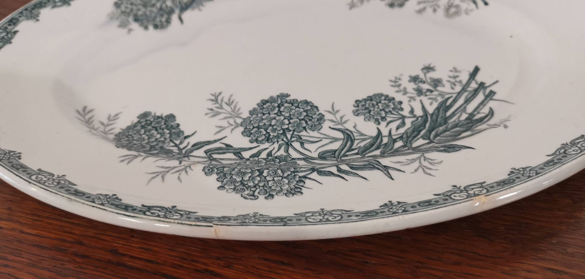 Ancien plat ovale terre de fer manufacture st amand modèle: daisy