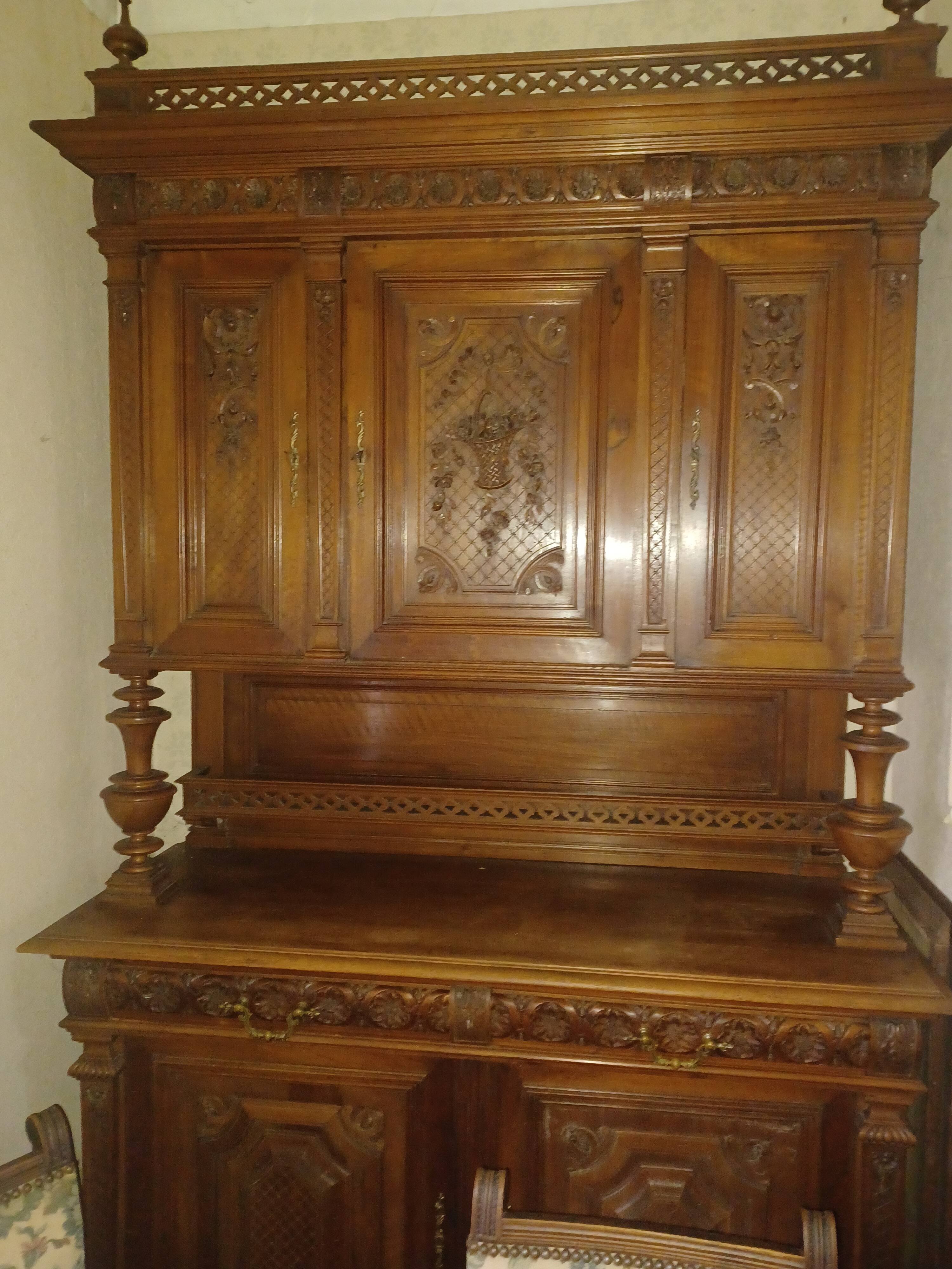 BUFFET 140 X 250, HENRY II STYLE