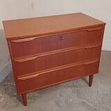 Scandinavian chest of drawers