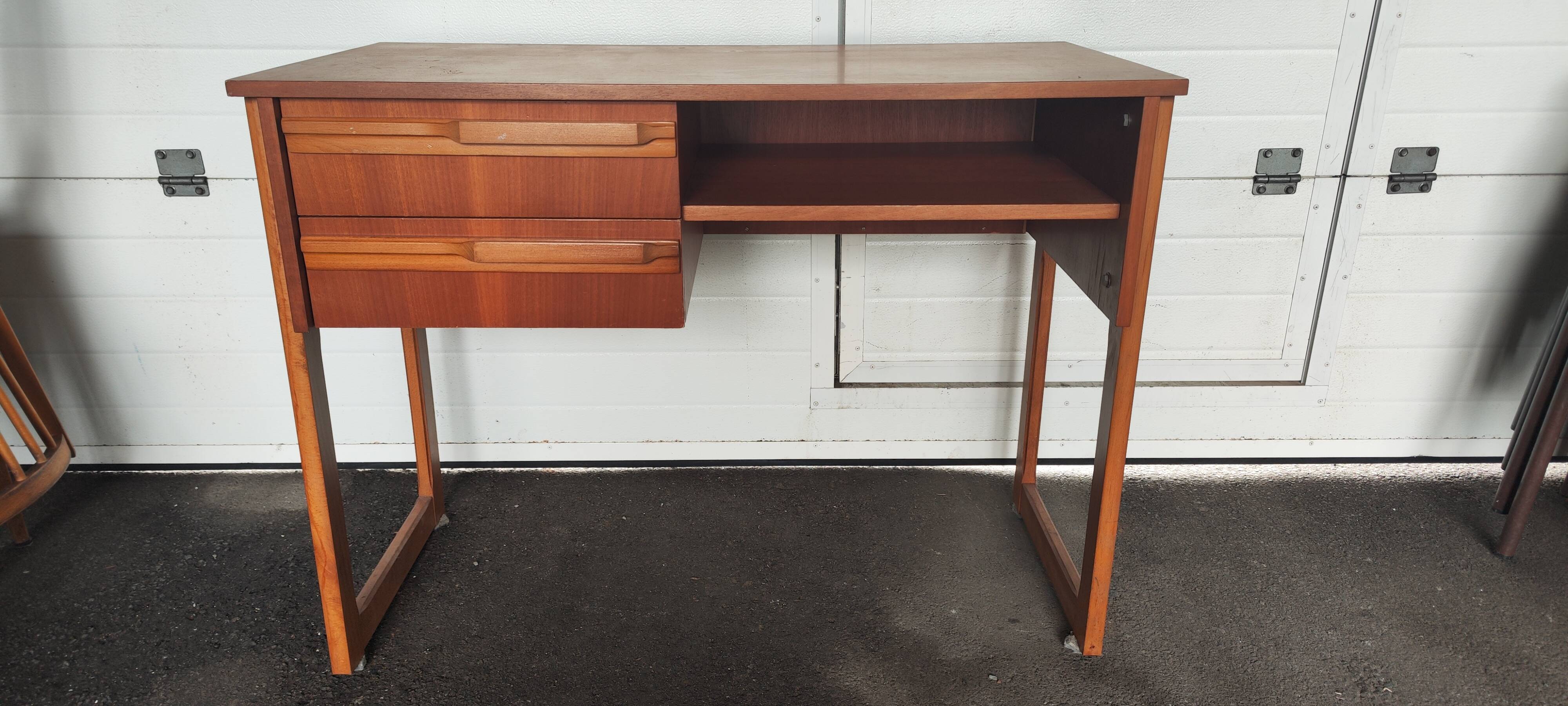 Vintage desk 1970 two drawers Scandinavian style