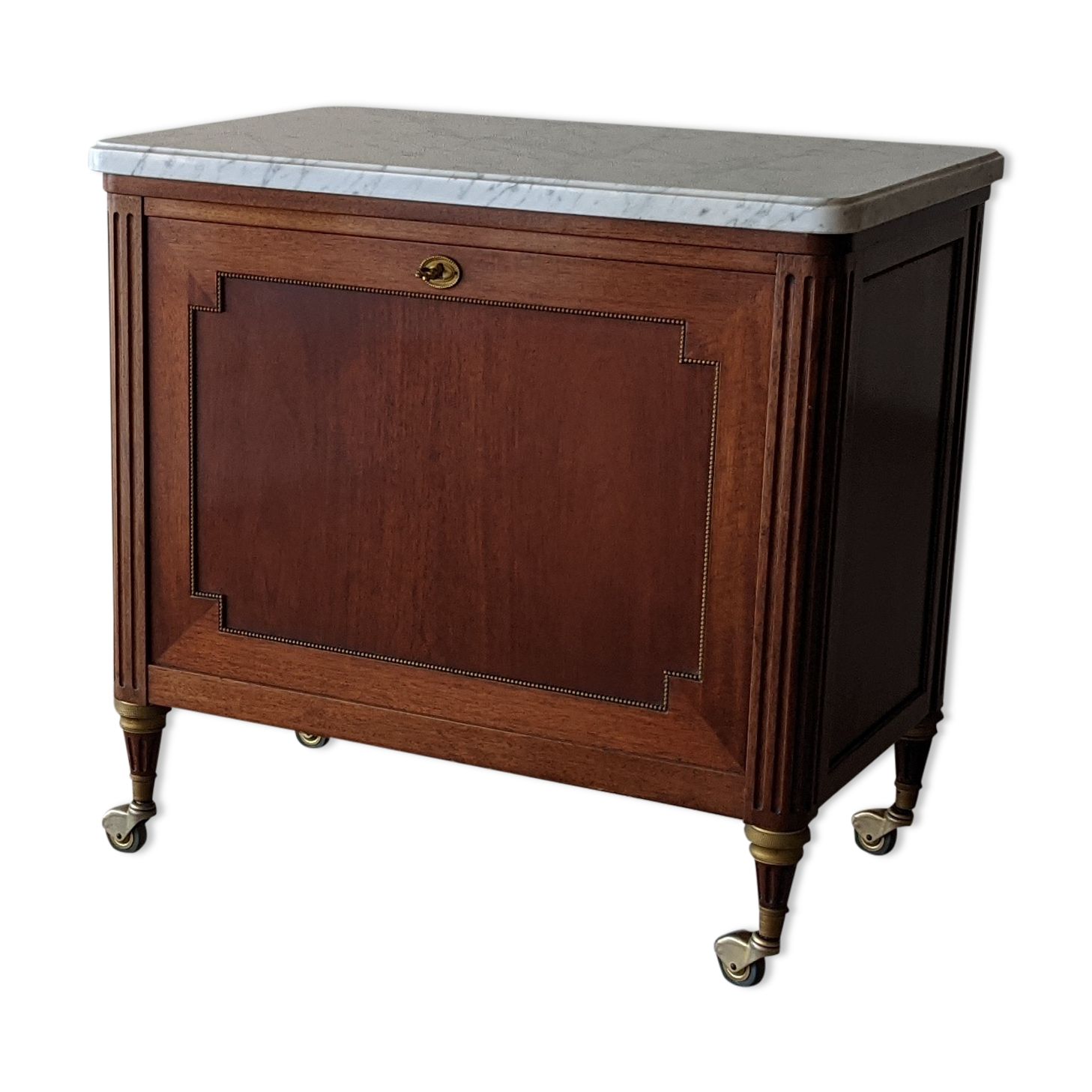 Mahogany bar furniture