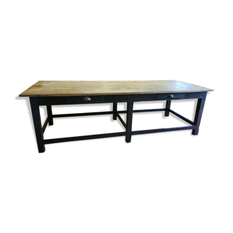 Draper table with 2 drawers