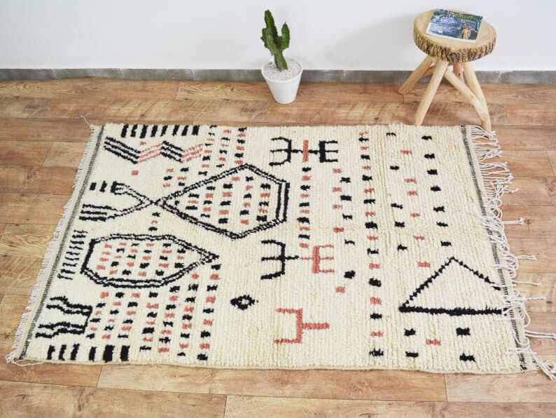 Moroccan carpet 180x118cm