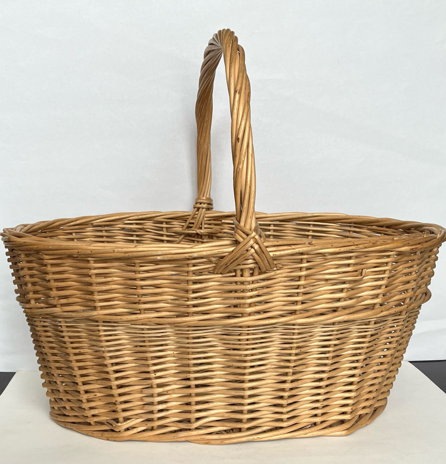 Wicker basket