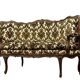 Rare Banquette d'angle / caqueteuse style Louis XV en bois sculpté